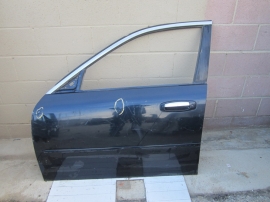 Infiniti  DOOR  WITH 2 SMALL DING CHROME